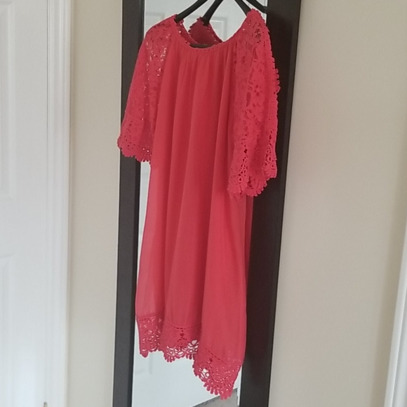 Beachy dress - Picture 2 of 4